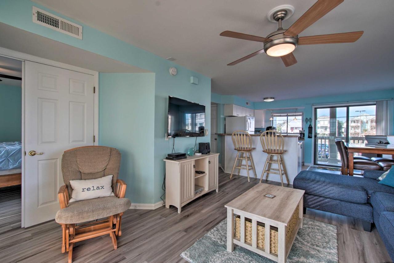 Ocean-View Condo With Deck, Steps To Carolina Beach! Bagian luar foto