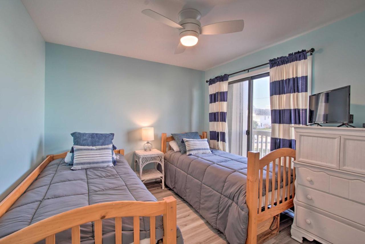 Ocean-View Condo With Deck, Steps To Carolina Beach! Bagian luar foto