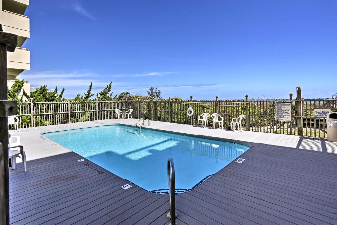 Ocean-View Condo With Deck, Steps To Carolina Beach! Bagian luar foto